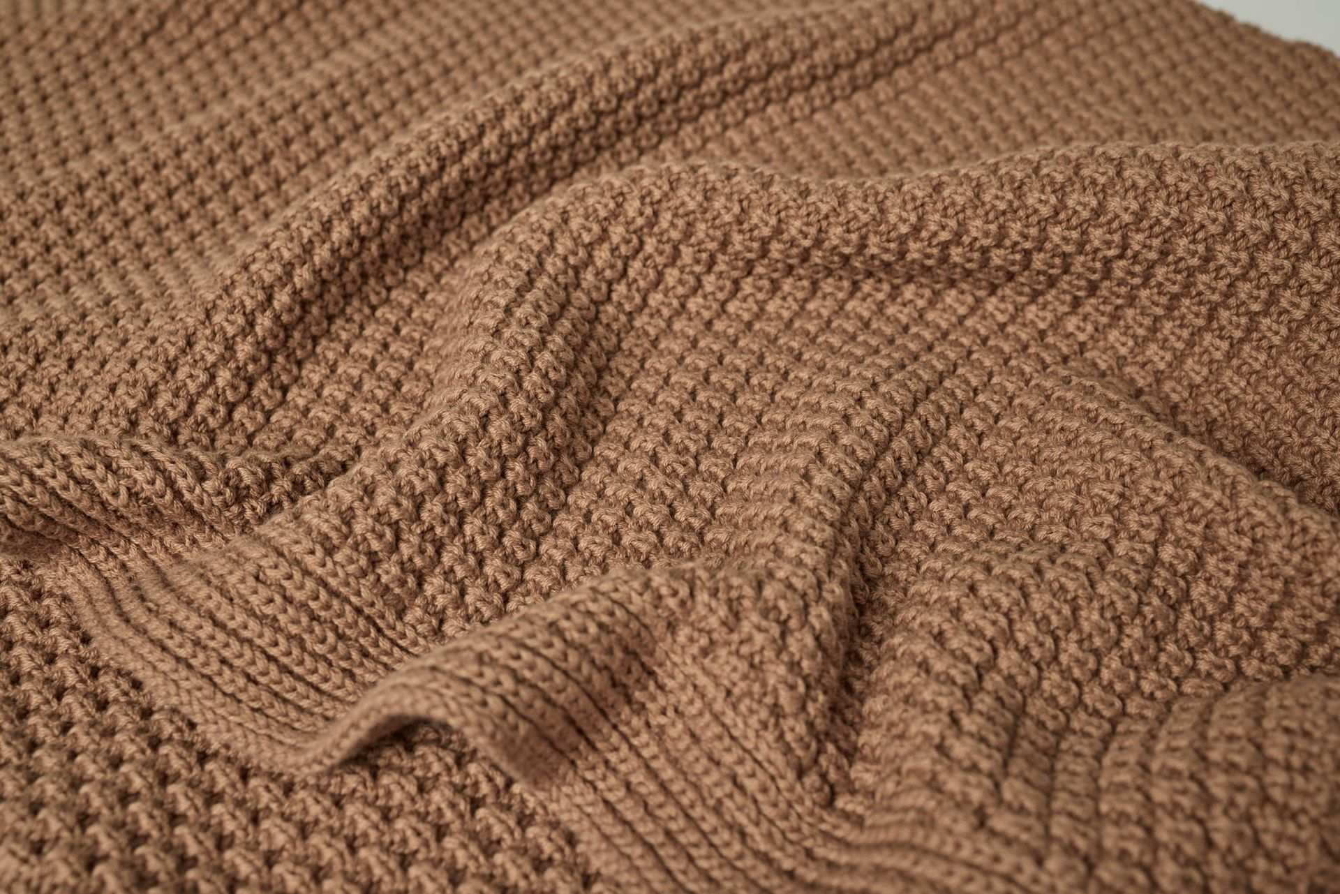Avalon Organic Knit Throw | Almond