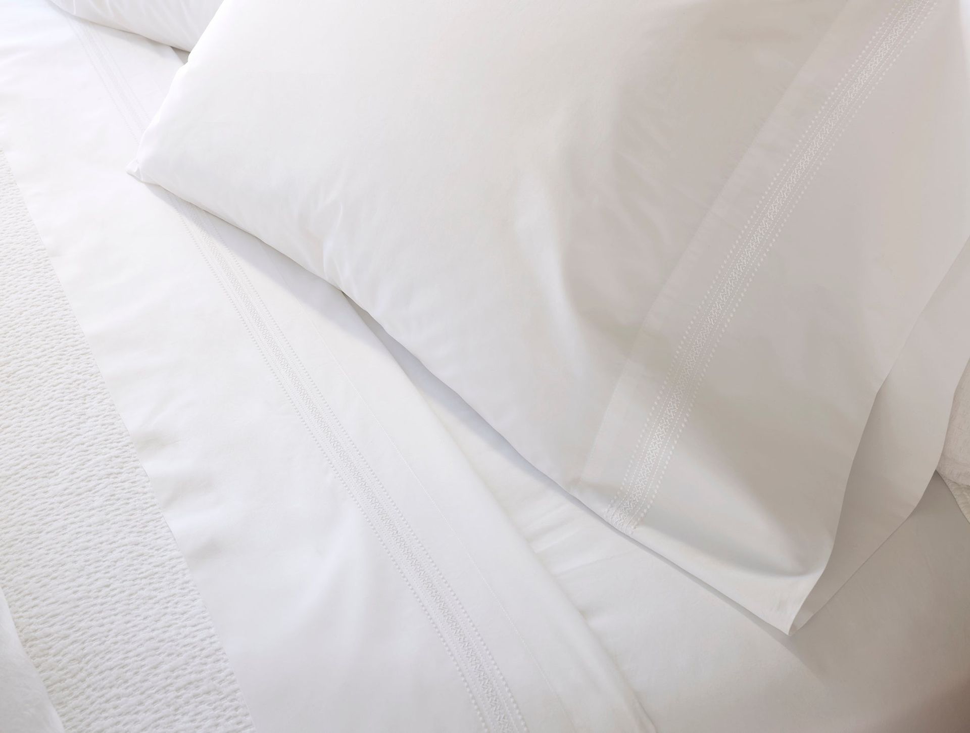 Landscape Embroidered Organic Percale Sheet Set - Coyuchi | Alpine White