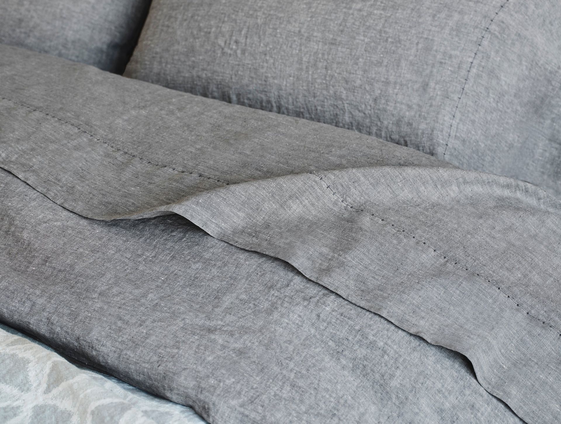 Organic Relaxed Linen Sheet Set - Coyuchi | Slate Chambray
