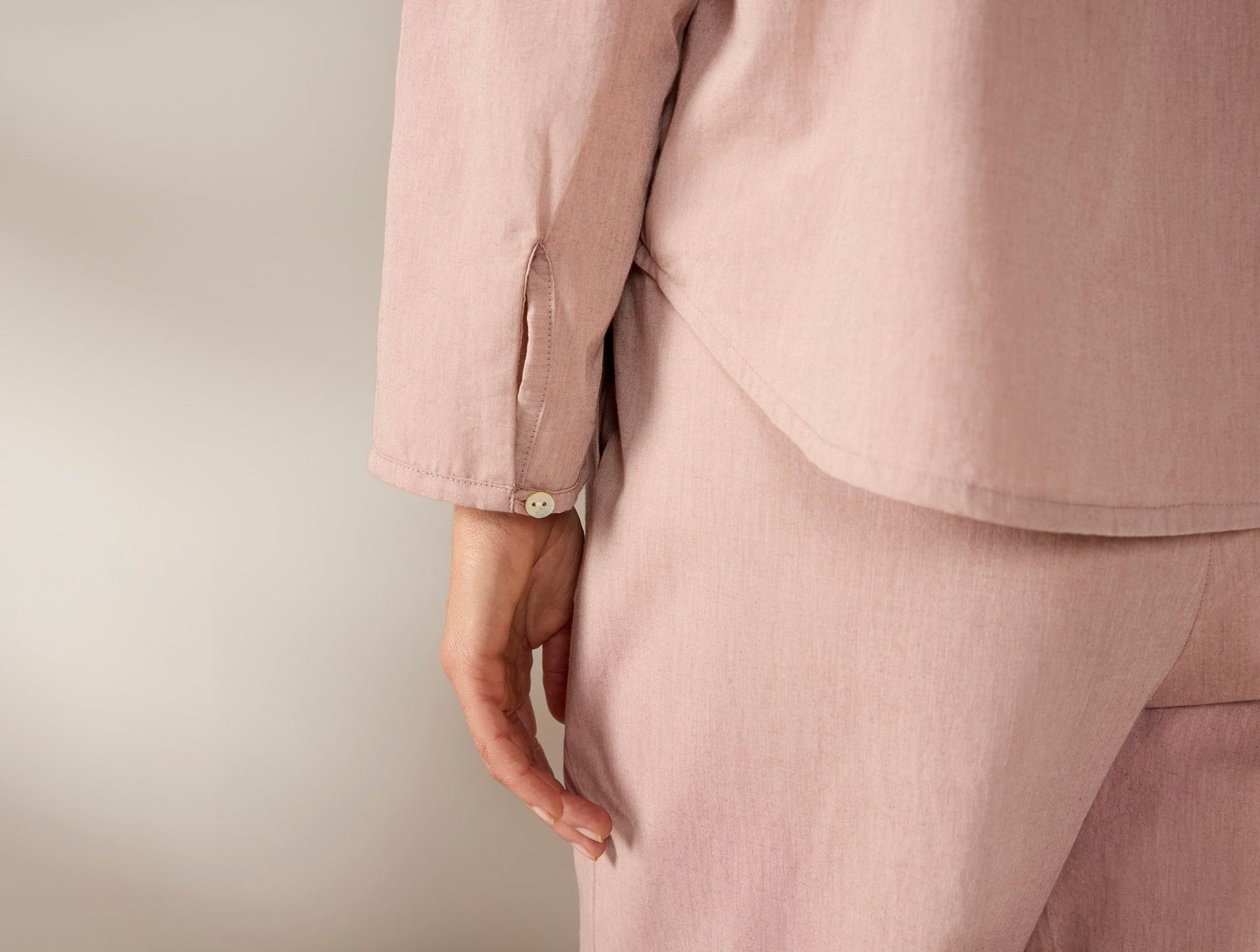Women's Isla Organic Cotton Long Sleeve Pajama Set - Coyuchi | Praline Chambray