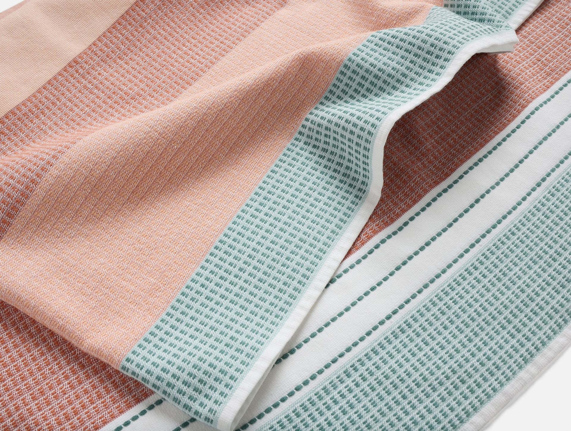 Seabright Organic Beach Towel - Coyuchi | Apricot