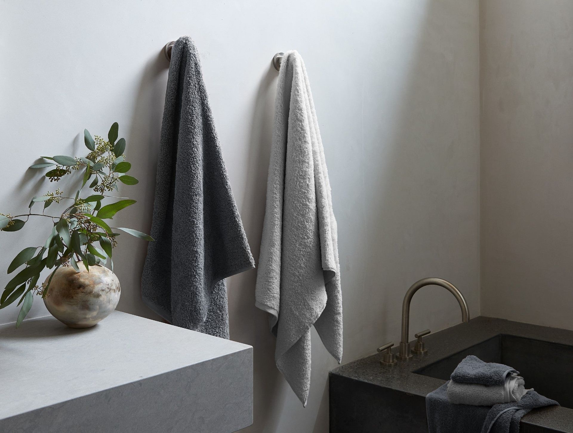 Classic Organic Towels - Set of 6 - Coyuchi | Graphite