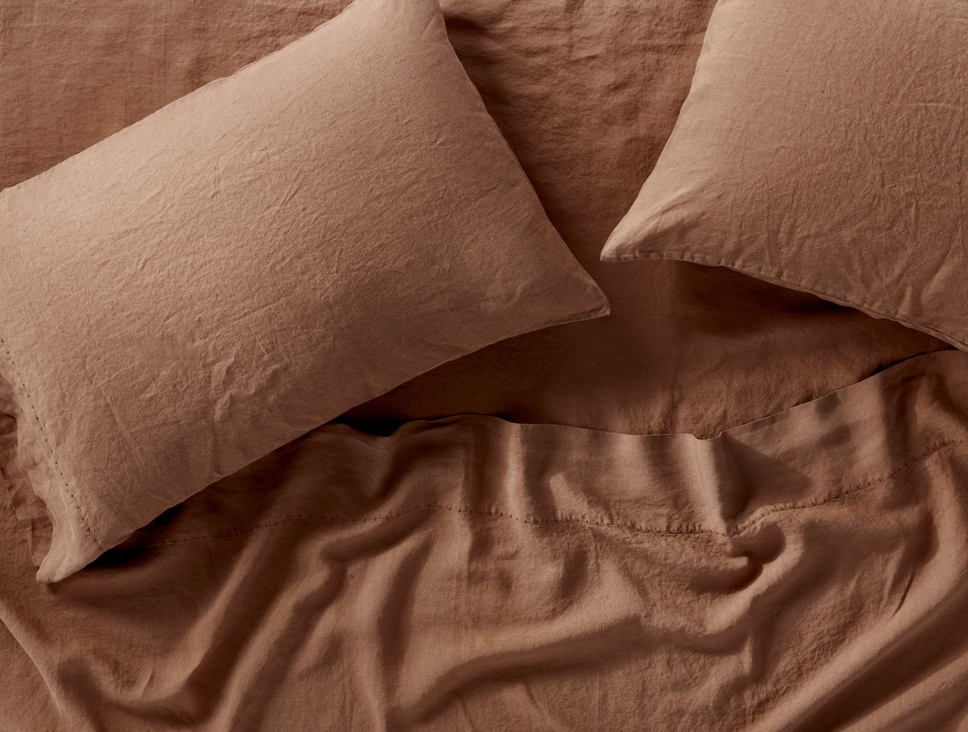 Organic Relaxed Linen Sheets | Redwood