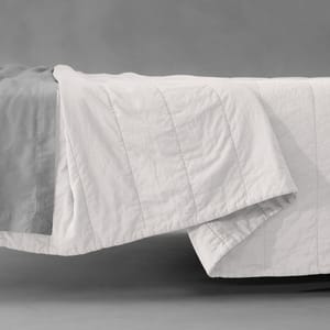 Miro Plain Quilt