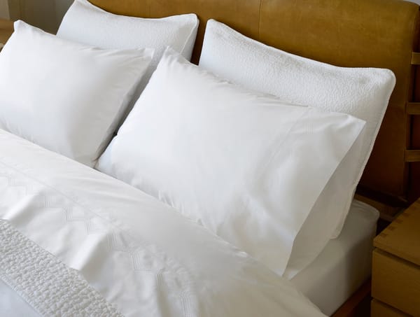 Vista Embroidered Organic Percale Sheet Set - Coyuchi | Alpine White