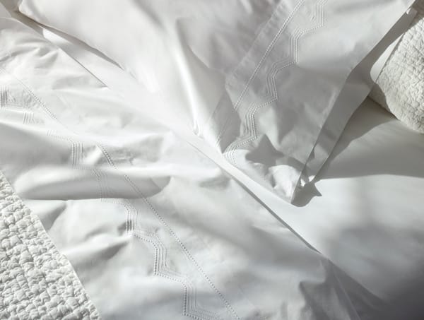 Vista Embroidered Organic Percale Sheet Set - Coyuchi | Alpine White