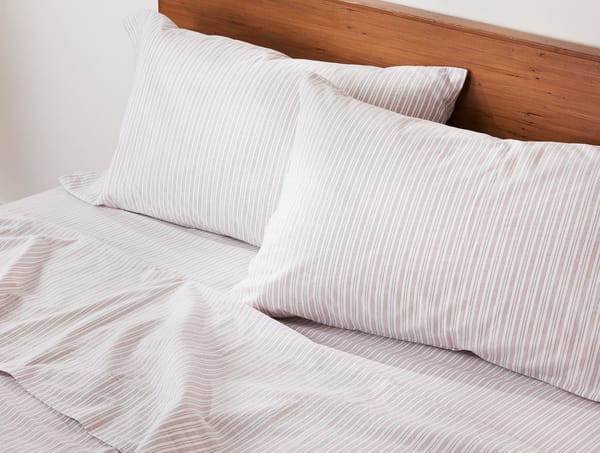 Organic Crinkled Percale™ Sheet Set - Coyuchi | Hazel w/ Sedona