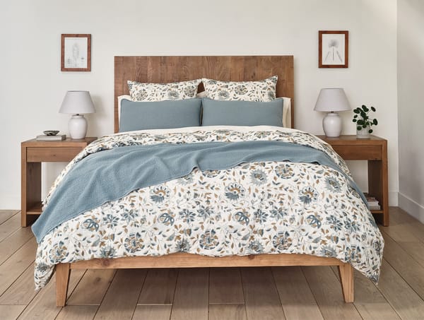 Cascade Organic Matelasse Blanket | Lagoon