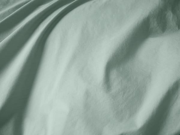 Refined Organic Percale Fitted Sheet - Coyuchi | Seafoam