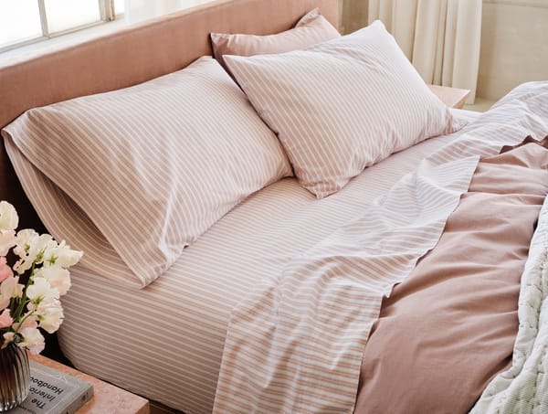 Organic Crinkled Percale™ Sheet Set - Coyuchi | Praline Stripe
