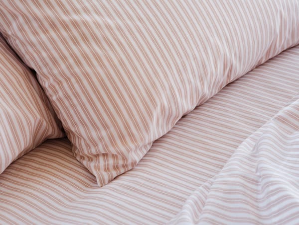 Organic Crinkled Percale™ Sheet Set - Coyuchi | Praline Stripe