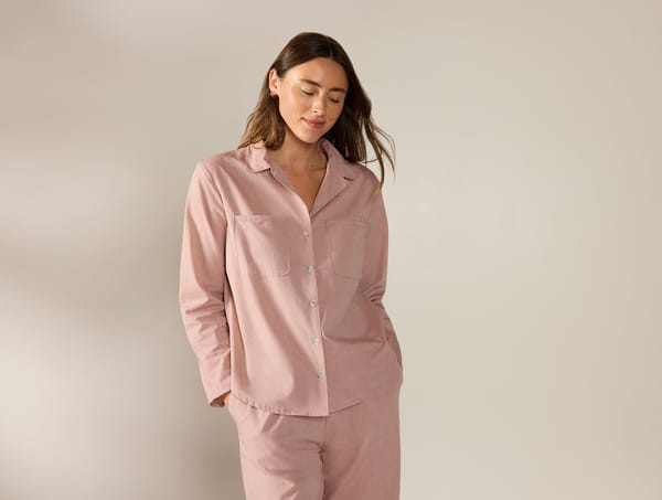 Women's Isla Organic Cotton Long Sleeve Pajama Set - Coyuchi | Praline Chambray
