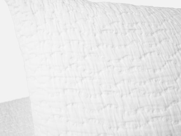 Pescadero Matelasse Organic Sham - Coyuchi | Alpine White