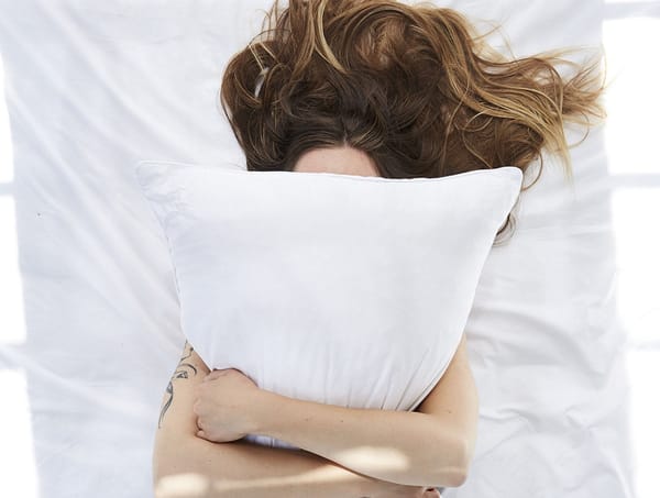 Organic Latex Molded Pillow | Alpine White