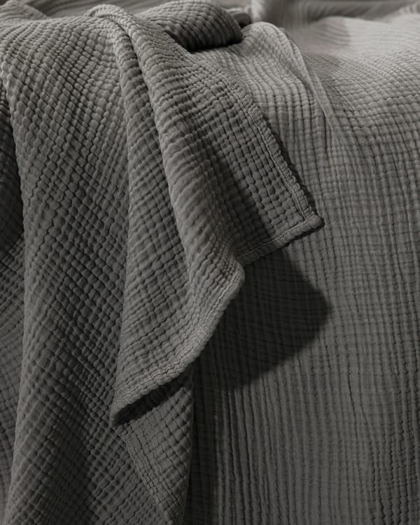 Free New Bedcover - Image 9