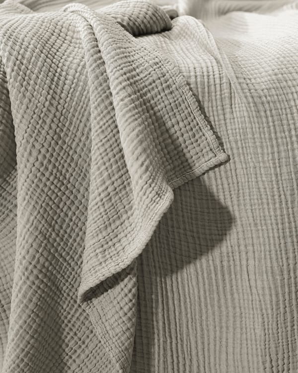 Free New Bedcover - Image 5