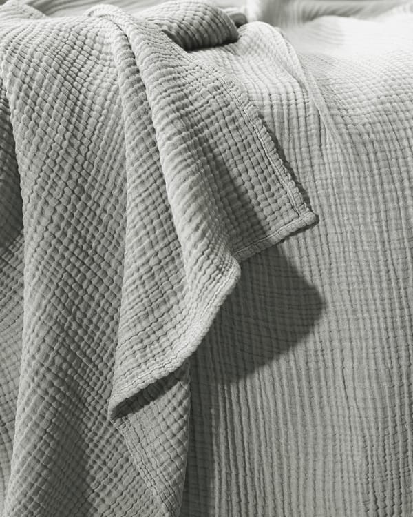 Free New Bedcover - Image 11