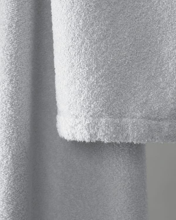 Linge Towel Set - Image 2