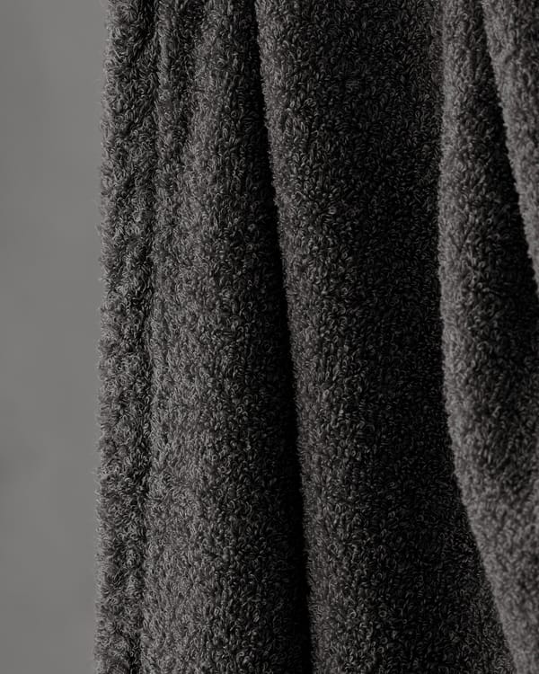 Linge Bath Towel - Image 6