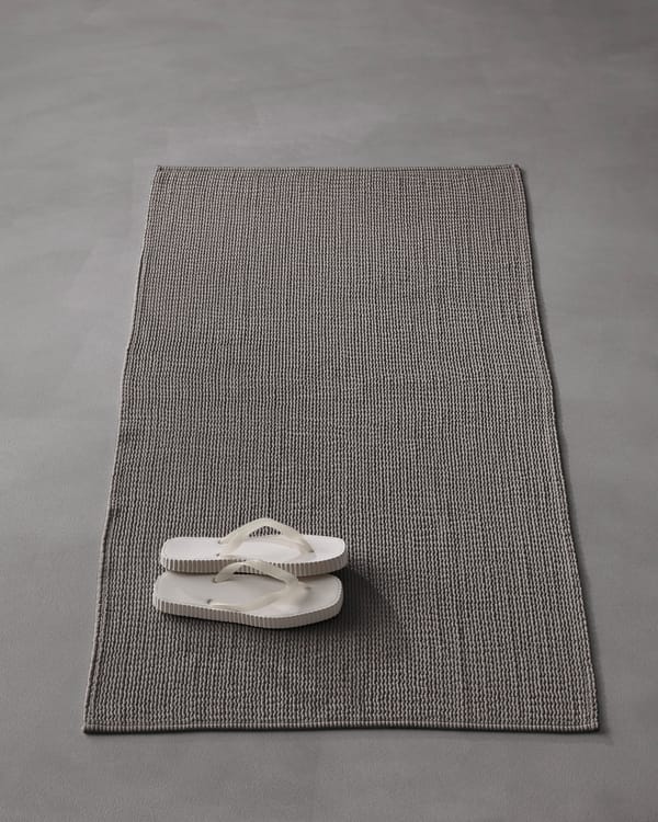 Pliss Bath Mat - Image 7