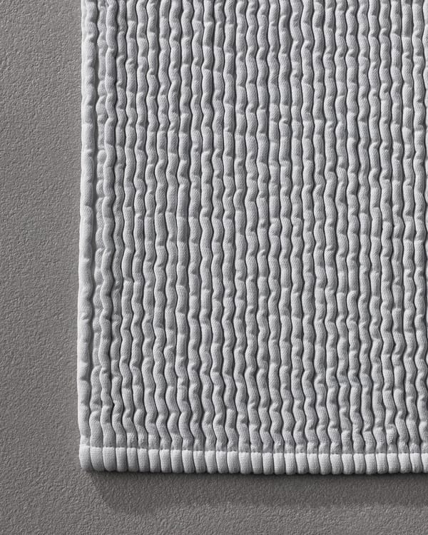 Pliss Bath Mat - Image 2