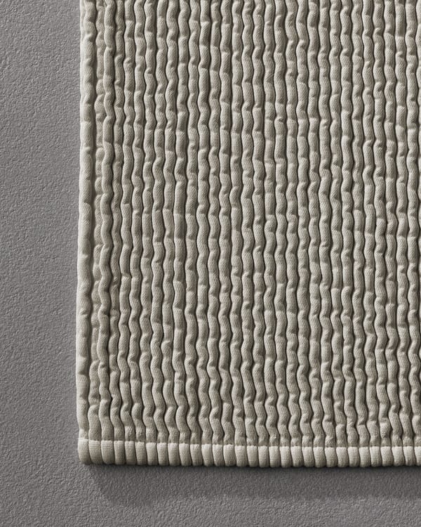 Pliss Bath Mat - Image 4