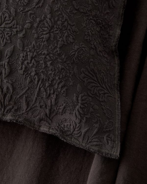 Buti' Flor Cushion - Image 2