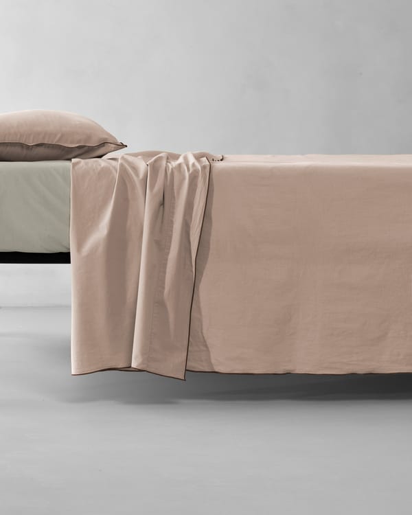 Over Bed Sheet - Image 3
