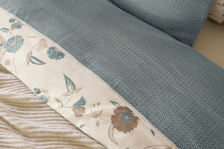 Honeycomb Organic Blanket | Undyed Lagoon