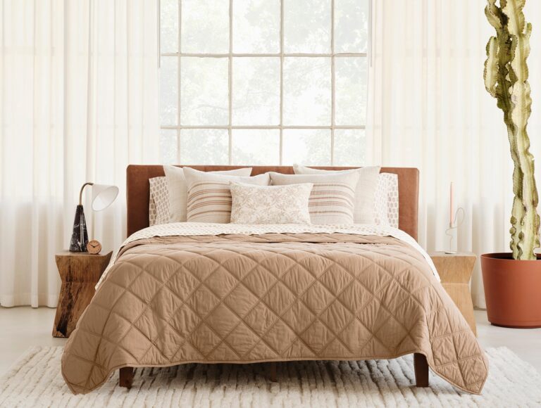 Diamond-Stitched Organic Cotton Comforter | Doe